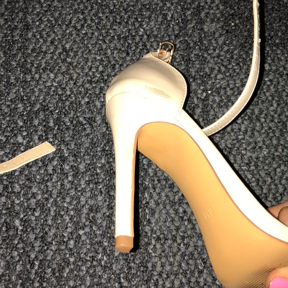 Nude Heels - Picture 7 of 7